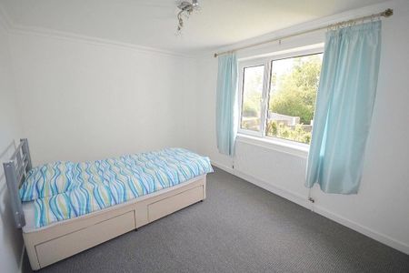 2 bedroom bungalow to rent - Photo 2