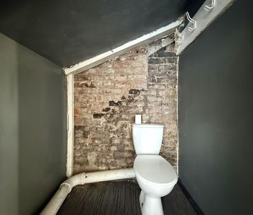 Higher Market Street, Farnworth, Bolton - Photo 2