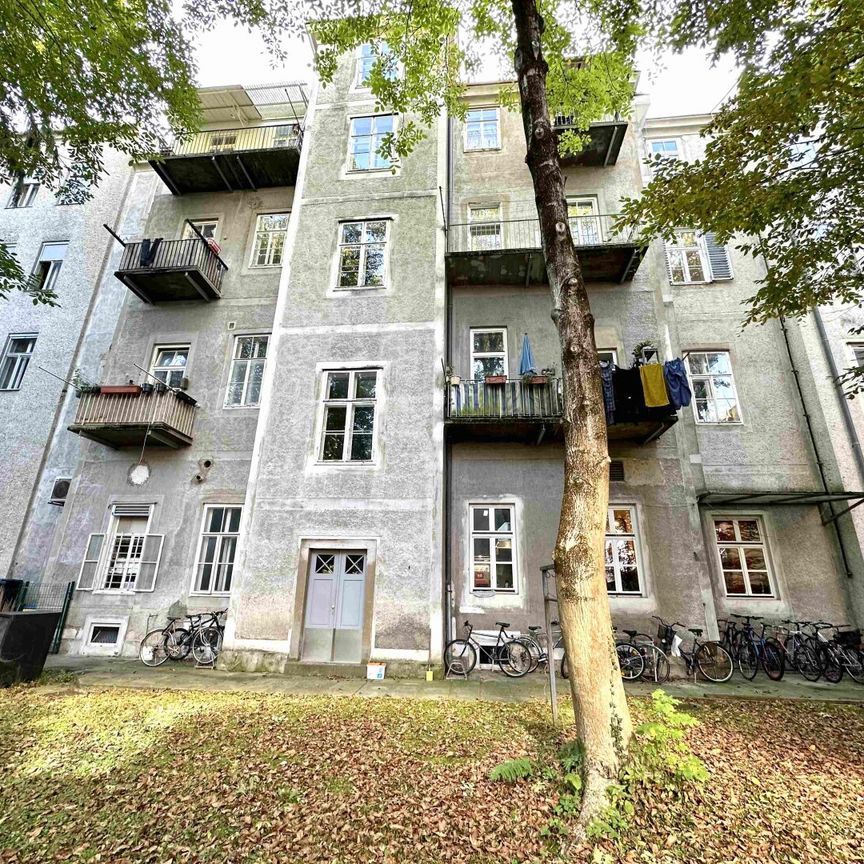 PROVISIONSFREI – Wunderschöne XXL-Altbauwohnung mit Balkon ideal für WG´s und Familien neben KF-Universität im Grazer Bezirk Geidorf - Foto 1