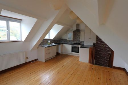 3 bedroom maisonette to rent - Photo 3