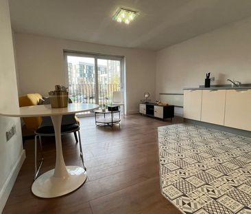 Room in a Shared Flat, Steele House, M5 - Photo 3