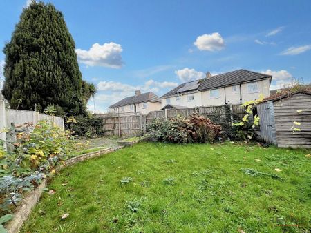 3 bedroom semi-detached house to rent - Photo 5