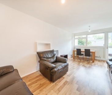 Dorset Road, London, SW8 - Photo 4