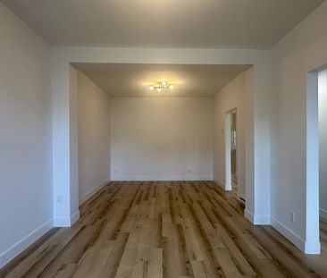 Verdun - Logement de 2 chambres complètement rénové, avec cour, off... - Photo 6