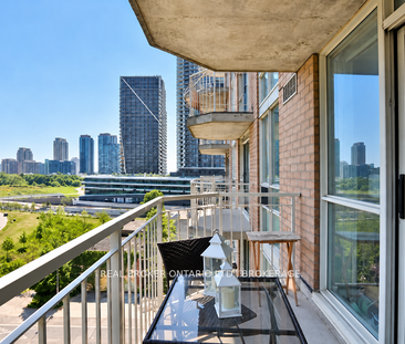 18 Stafford Street condo — Toronto, ON (2-Bedroom) - 2 Bedroom - Photo 5