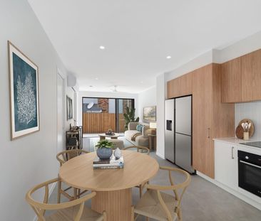 BRAND NEW THREE BEDROOM TOWNHOUSE - Photo 3