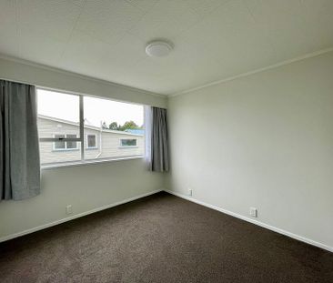 Sun-Soaked, Low-Maintenance Living in Fairfield - Photo 2