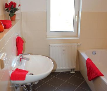 2 Raumwohnung mit Wanne im Dachgeschoss - Foto 1