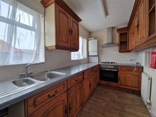 2 bedroom maisonette to rent - Photo 1