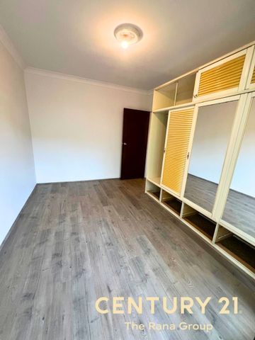 Spacious Two-Bedroom Unit in Prime Harris Park Location - Photo 3