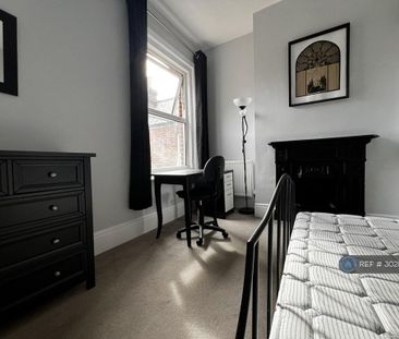5 bedroom terraced house to rent - Photo 3