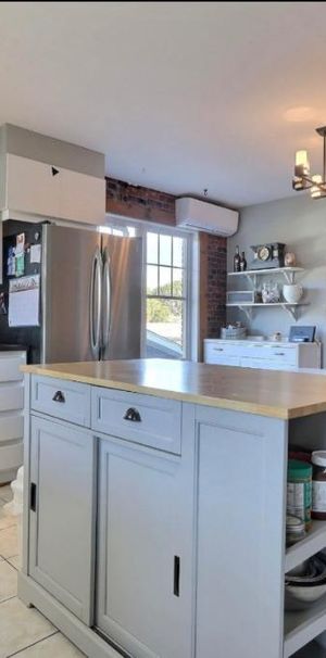 Beau grand 5 1/2 à louer! - Photo 1