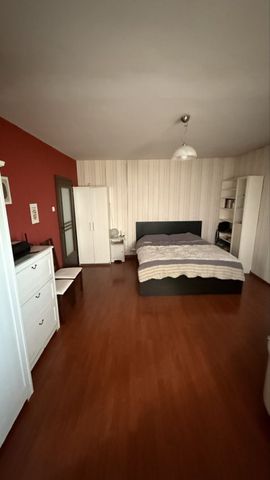 Brancoveanu stradal etaj 4 cu parcare - Fotografie 2