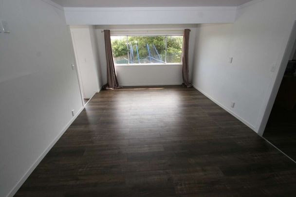 2 Bedrooms Papatoetoe - Photo 1