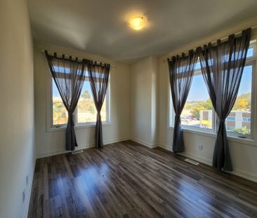 For Lease - 370 Red Maple Road Unit# 37, Richmond Hill, Ontario - Photo 4