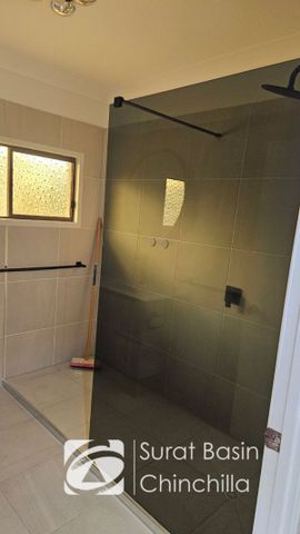 Spacious Family Home with Self-Contained Granny Flat - Photo 4