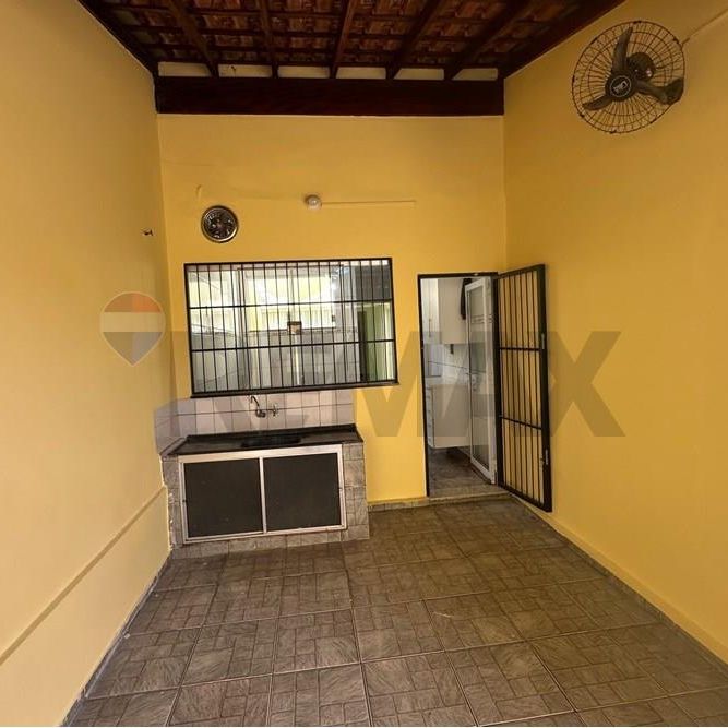 Casa para locação no Bairro Centro (intermediações) Lins/SP - 3 dormitórios sendo 1 suíte, 2 salas, escritório, cozinha, edícula e 2 vagas - Foto 1