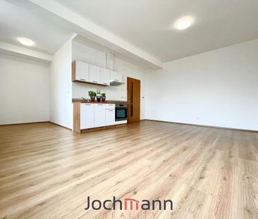 Pronájem bytu 1+kk 38 m2 - Fotografie 1
