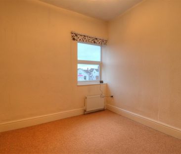 2 BED Apartment To rent - Photo 2