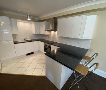 2 bedroom flat to rent - Photo 4