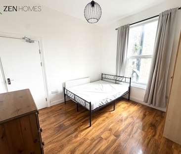 4 bedroom terraced house to rent - Photo 2