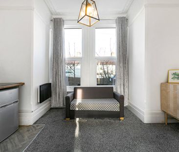 Canham Road, London, SE25 6RZ - Photo 2