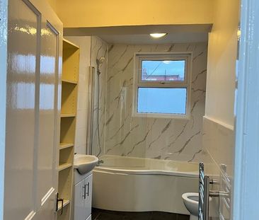 3 Bed Terraced House, Matlock Road, E10 - Photo 4