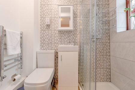 3 Bed Terraced House, Ambergate Street, SE17 - Photo 5