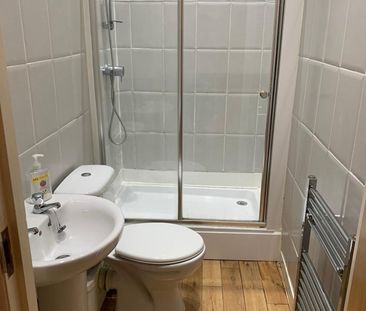 1 Bed Flat, Sinclair Drive, G42 - Photo 6