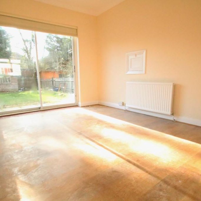 3 bedroom semi-detached house to rent - Photo 1