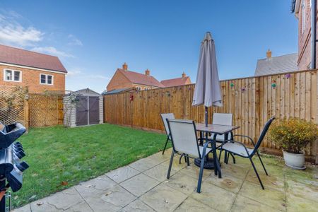 2 bedroom semi-detached house to rent - Photo 2