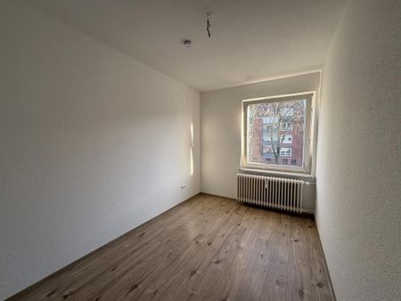 Renovierte 3-Zimmer-Wohnung in Bremerhaven - Photo 3