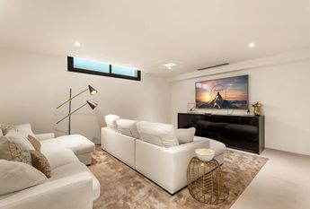 4 bedroom luxury Villa for rent in El Paraíso, Andalusia