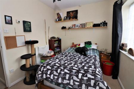 2 bedroom terraced house to rent - Photo 2