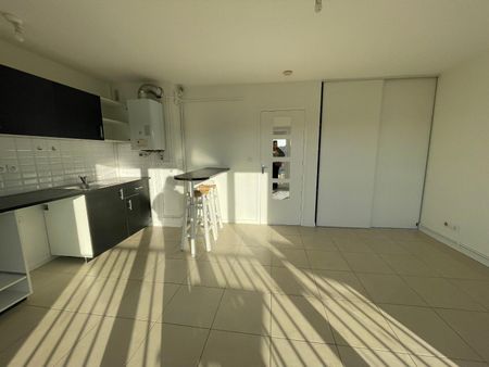 TOULOUSE / Location Appartement 1 Pièce 27 m² - Photo 2