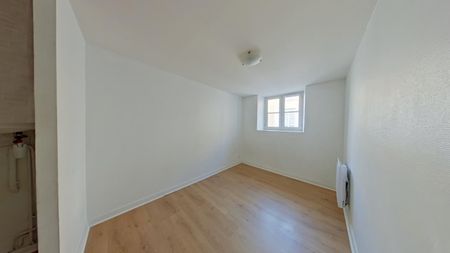 Location Appartement 4 pièces 85m² POITIERS 86000 - Photo 3