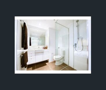 Modern One-Bedroom Apartment in Convenient West Melbourne Location - Photo 4