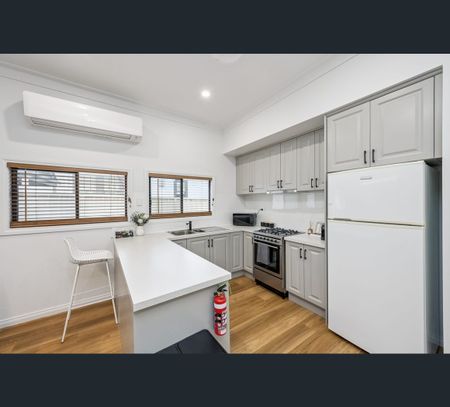 18 Russell Street, Quarry Hill, Vic 3550 - Photo 4