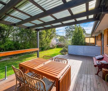 Bright and Airy 3-Bedroom Home in a Great Location - Photo 2