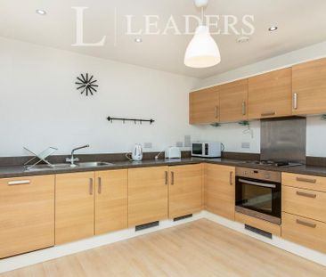 1 bedroom flat to rent - Photo 5