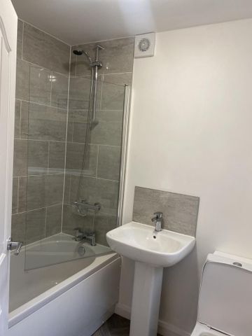 2 bedroom terraced house to rent - Photo 5