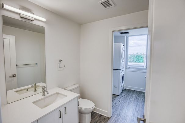 1050 Bank Street RES, Old Ottawa South, Ottawa, ON - Photo 1