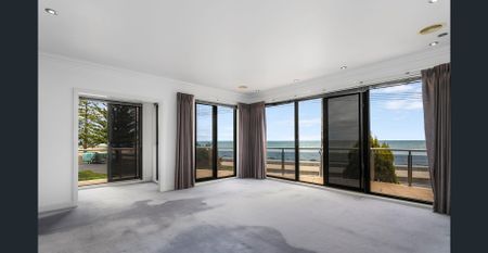 Beautiful Beachside Beauty - Photo 3