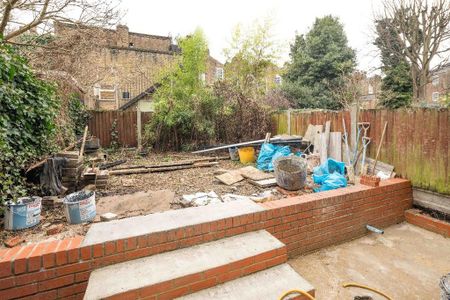 4 bedroom maisonette to rent - Photo 3