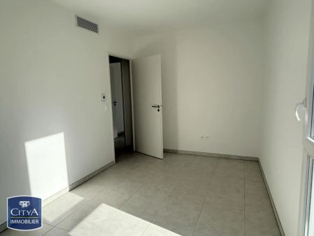 Appartement à louer 3 pièces 67.9m² - Photo 2
