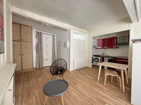 Location Appartement RENNES / Quartier CENTRE-VILLE - Photo 3