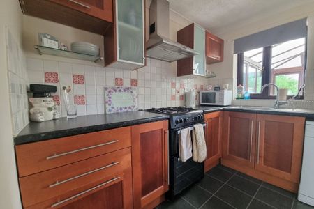 Hockney Gardens - Photo 3