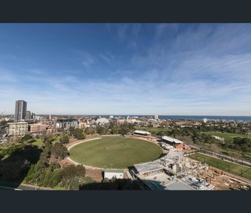 910/83 Queens Road, Melbourne, Vic 3004 - Photo 3