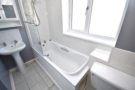 1 bedroom detached house to rent - Photo 4