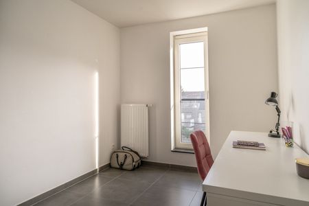 APPARTEMENT MET LIFT EN TERRAS - Photo 4